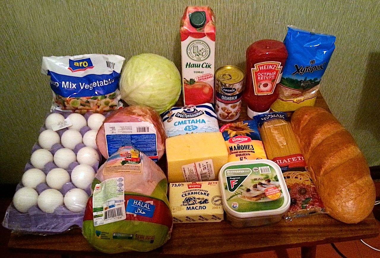 Еды рублей. Продукты. Набор продуктов на 1000 рублей. Продуктовая корзина. Продуктовый набор на 1000 рублей.